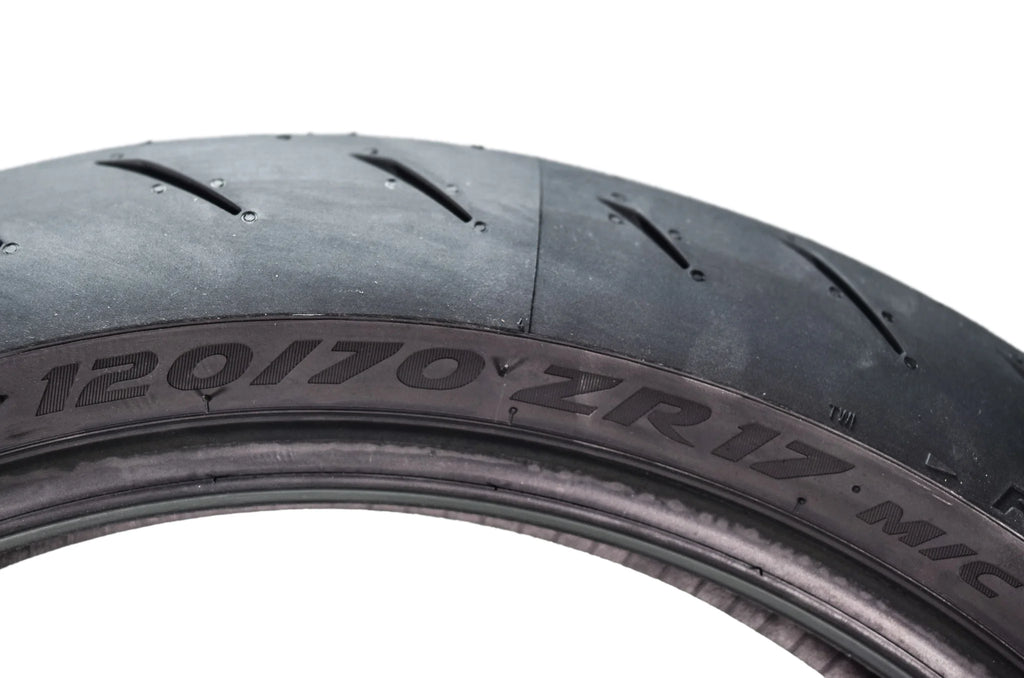 Pirelli Diablo Rosso IV Street Sport 120/70ZR17 58W TL Front Motorcycle Tire 120/70 - 17 Rosso 4