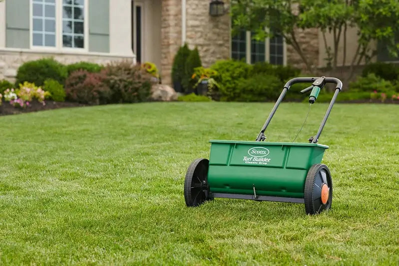 Scotts Turf Builder Classic Drop Spreader — Precision Lawn Fertilizer & Seed Distributor