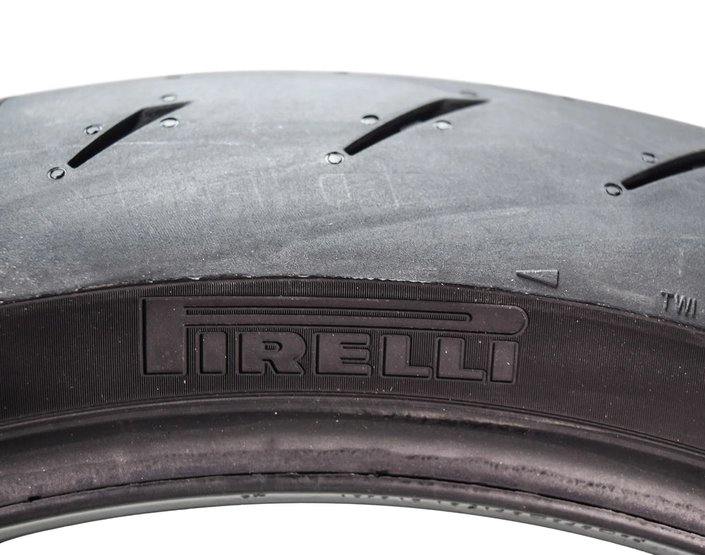 Pirelli Diablo Rosso IV Street Sport 120/70ZR17 58W TL Front Motorcycle Tire 120/70 - 17 Rosso 4