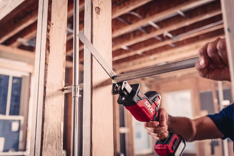 Skil PWRCORE 20 Brushless 20V Compact Reciprocating Saw Kit