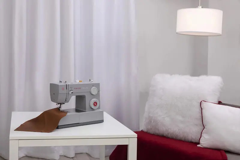SINGER Heavy-Duty 4423 Mechanical Sewing Machine for Durable Stitching