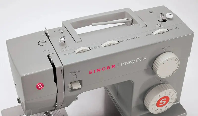 SINGER Heavy-Duty 4423 Mechanical Sewing Machine for Durable Stitching